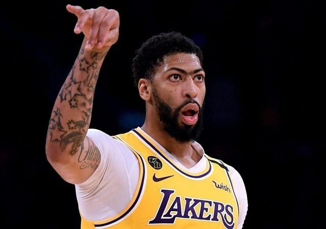 Anthony Davis to Lakers owners
