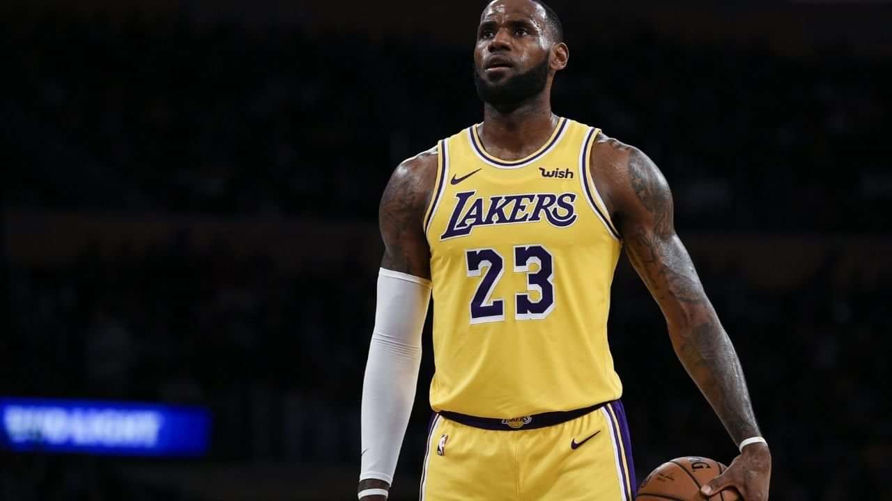 Why does LeBron James miss free throws? Lakers star's low free throw