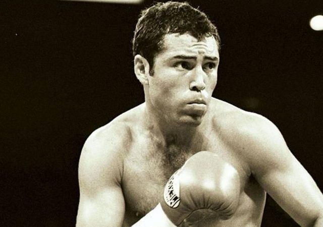 Boxing Legend Oscar De La Hoya Announces Comeback After 12 Years Out