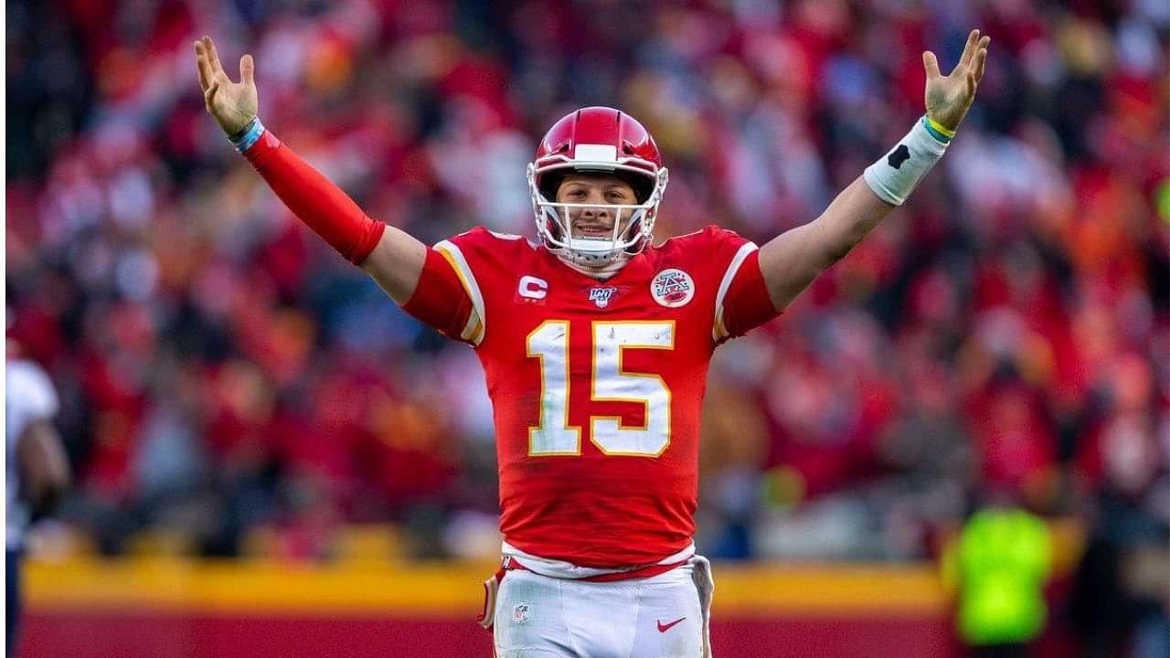 2020 Football Legends #26 - Patrick Mahomes II - Kansas City