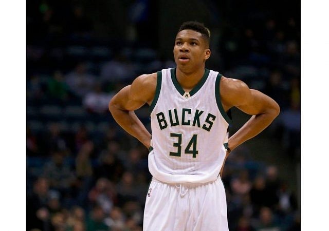 Is Giannis Antetokounmpo playing tonight vs Raptors? Bucks release oral surgery injury report