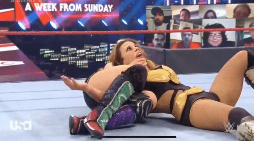 Asuka vs Mickie James ends with bizarre finish