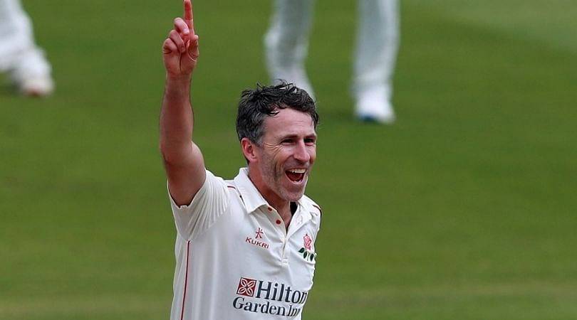 Graham Onions announces retirement from professional cricket