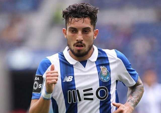 Man United Transfer News: Luke Shaw replacement opens up on his move to Old Trafford
