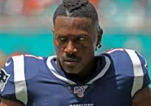 Antonio Brown News : Free agent wide receiver Antonio Brown to turn over evidence in assault case