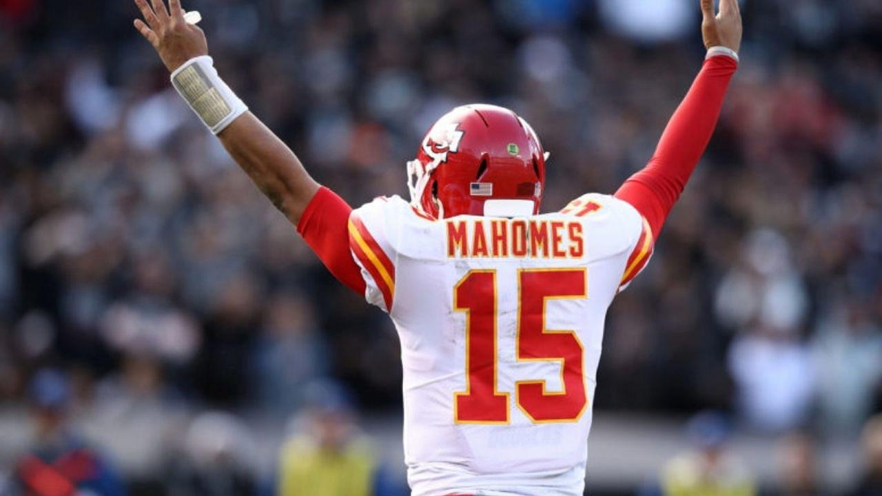 "Patrick Mahomes is ridiculous": Watch Mahomes Deliver Insane Pass in NFL Week 3