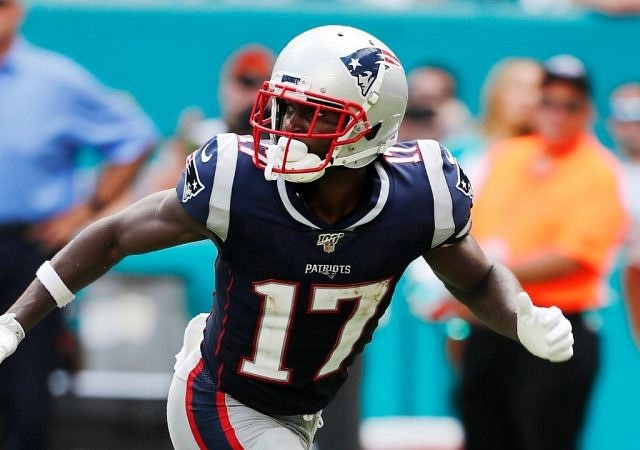 NFL Wide Receiver Antonio Brown Signs With Tampa Bay, Antonio Brown To Be A Buccaneer