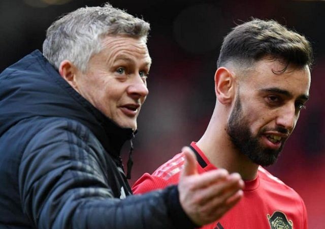 "Bruno Fernandes will be captain, he sits next to me"- Ole Solskjaer reveals who will be Manchester United captain in Harry Maguire's absence