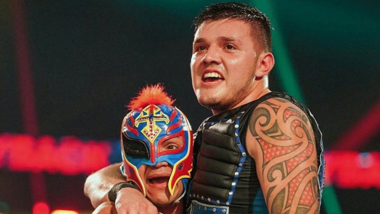 Rey Mysterio Talks Possibility Of Dominik S First Championship Opportunity In Wwe The Sportsrush Wwe super star rey mysterio visits bioxcellerator in medellin, colombia for stem cell therapy.
