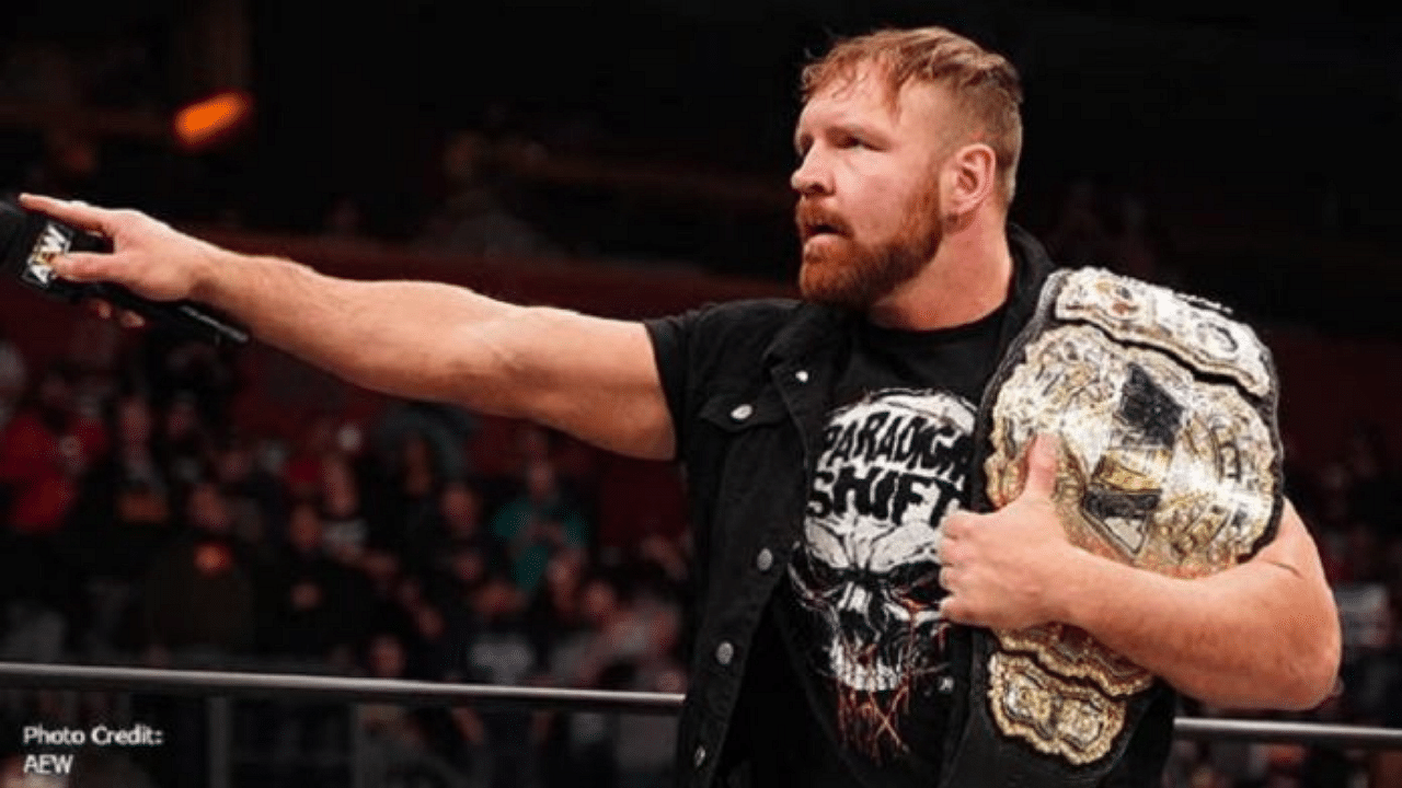 Jon Moxley opens up on what he hates about wrestlers’ treatment of fans
