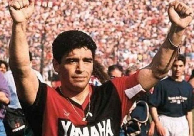 Messi Maradona Tribute : Watch Lionel Messi Pays Tribute To Diego Maradona With Old Newell’s Old Boys Number 10 Shirt