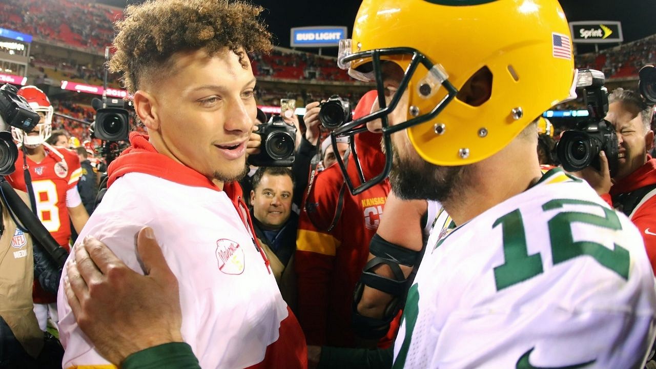 aaron rodgers stats compared to patrick mahomes