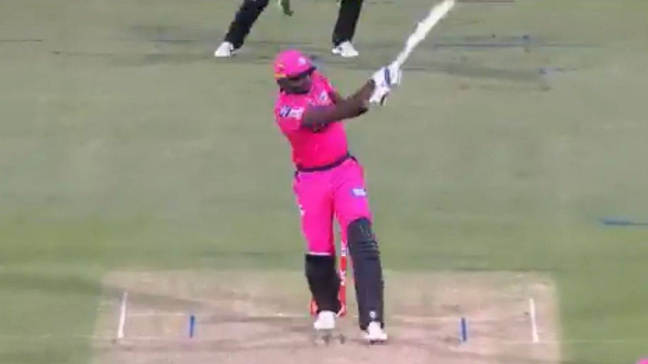 Jason Holder: Watch Sydney Sixers all-rounder hits first-ball six on BBL debut vs Adelaide Strikers