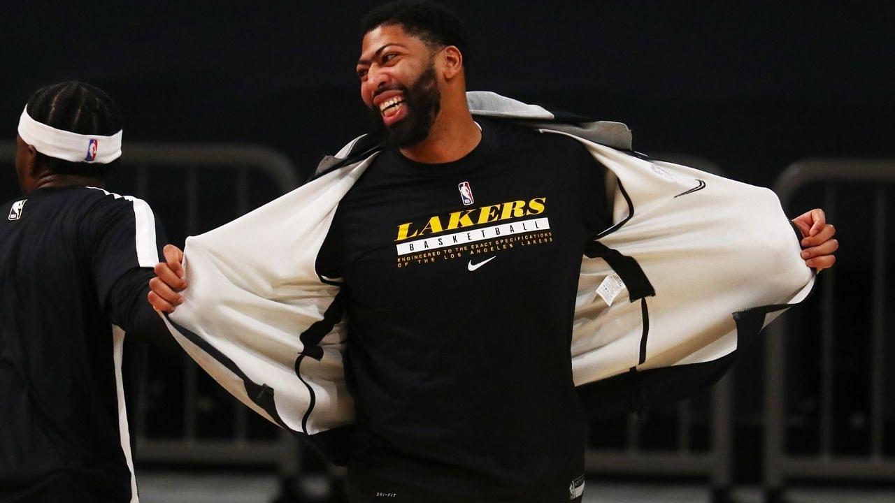 'You tellin' me Anthony Davis can't go to the locker room real quick?': NBA Twitter reacts to Lakers star clipping his toenails mid-game