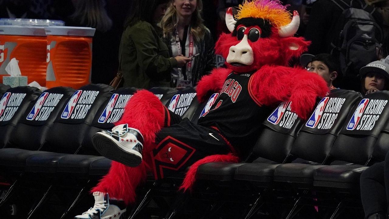 "Benny is easily the best NBA mascot": Chicago Bulls mascot engages in hysterical impression of Bernie Sanders at Presidential inauguration in front of LeBron James