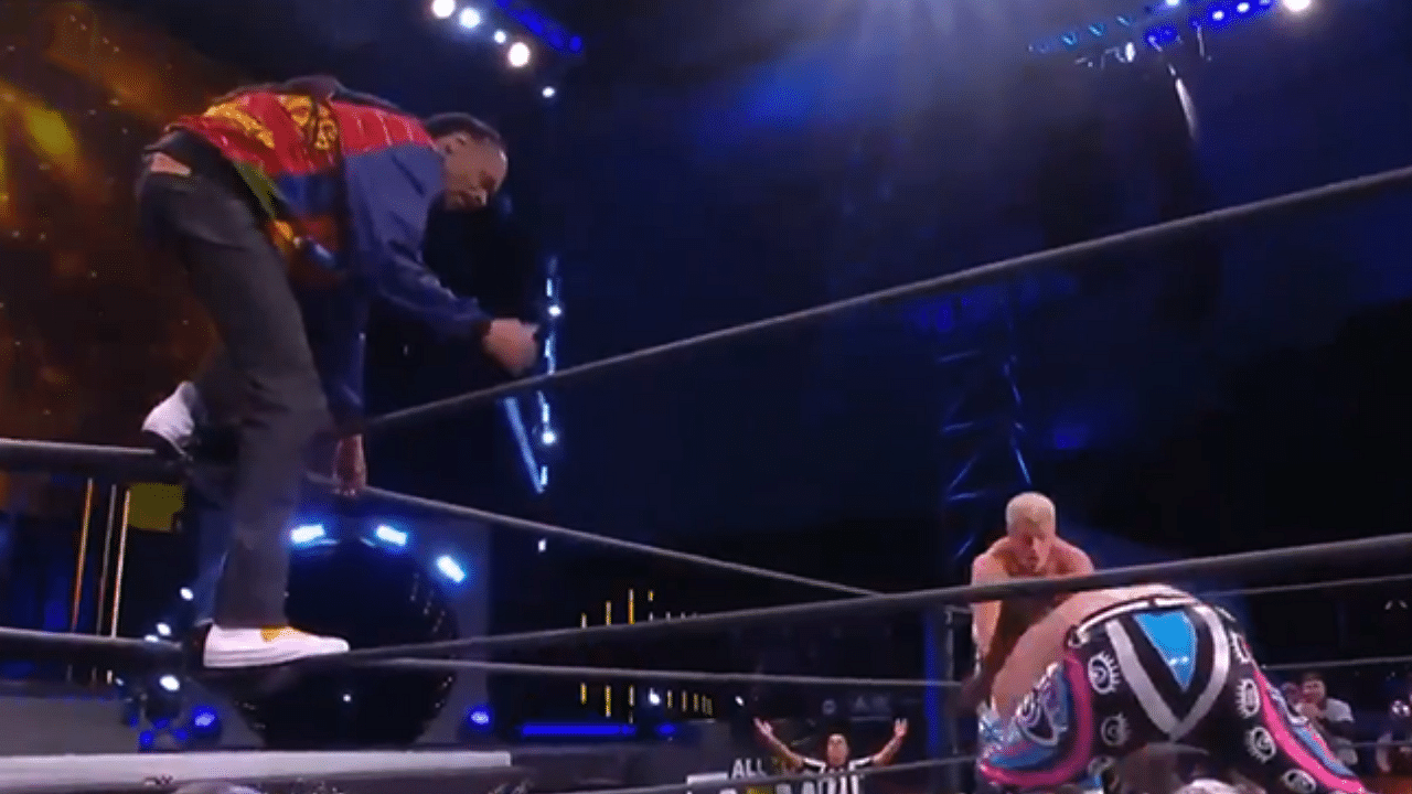 Snoop Dogg pins Serpentico, helps Matt Hardy take a shot at WWE on AEW New Year’s Smash