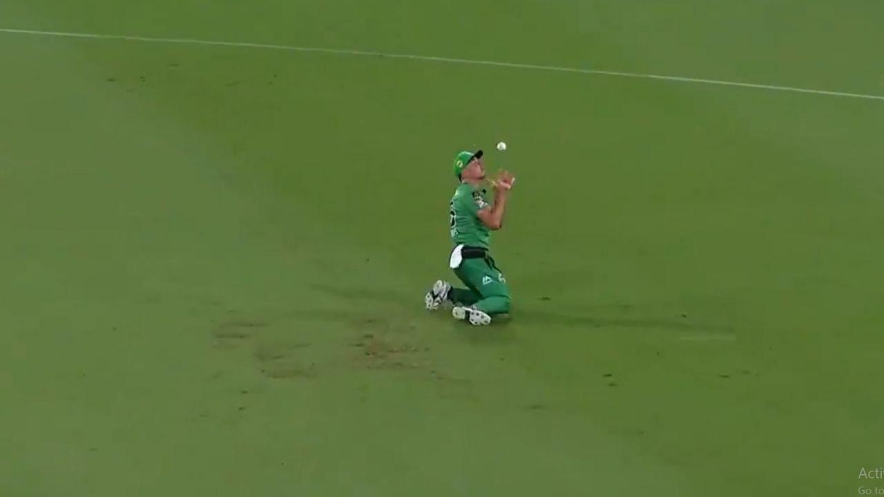 Marcus Stoinis catch vs Heat: Watch Stars all-rounder grabs incredible juggling catch to dismiss Max Bryant
