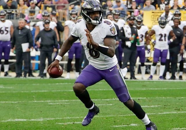 Lamar Jackson 49 Yard Touchdown : Watch Lamar Jackson Break Away For Massive 49 Yard Touchdown Run against Titans