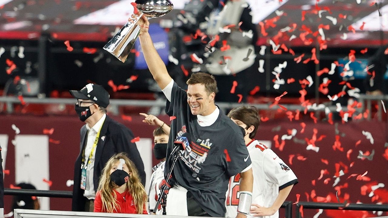 Buccaneers Super Bowl victory parade: Tom Brady admits to drinking too much  after boat-to-boat Lombardi Trophy toss 