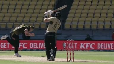 Riley Meredith: Punjab Kings pacer hides for cover as Glenn Phillips rockets boundary in NZ vs AUS 5th T20I