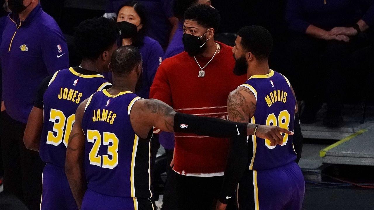 "Anthony Davis passed the blunt to LeBron James": Lakers stars' hilarious timeout celebration with Markieff Morris