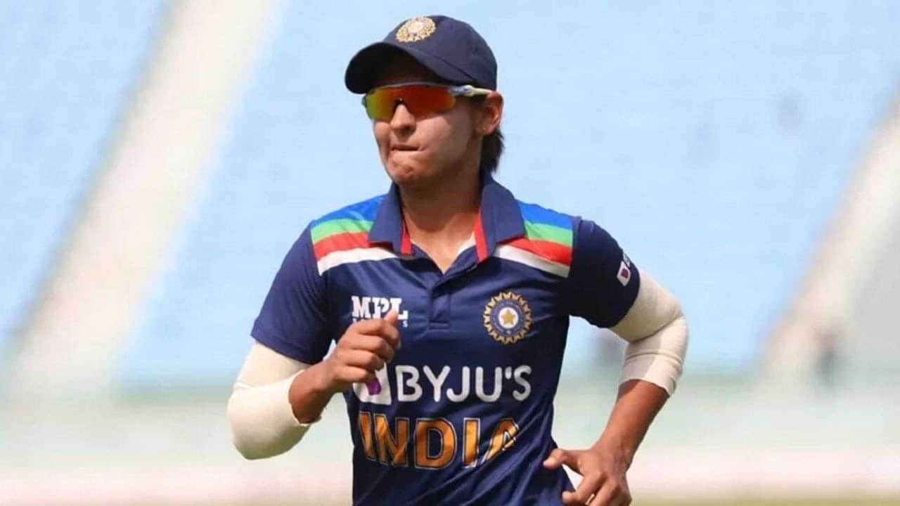 Why is Harmanpreet Kaur not playing today's 1st T20I between India Women and South Africa Women?
