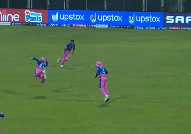 "Flying Sanju": Sanju Samson grabs remarkable catch to dismiss Shikhar Dhawan in RR vs DC IPL 2021 match