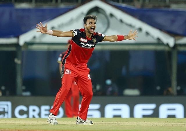 "Take a bow": Aakash Chopra admires Harshal Patel's maiden IPL five-wicket haul vs Mumbai Indians in IPL 2021