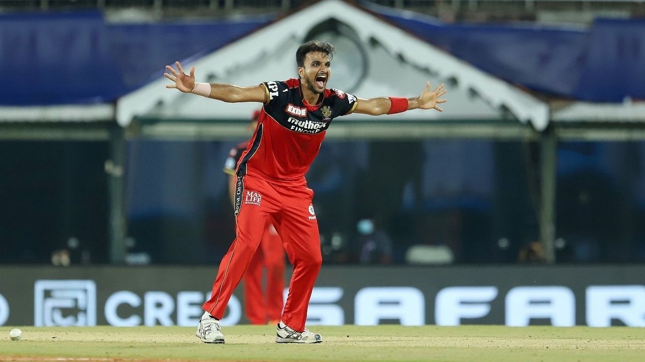 "Take a bow": Aakash Chopra admires Harshal Patel's maiden IPL five