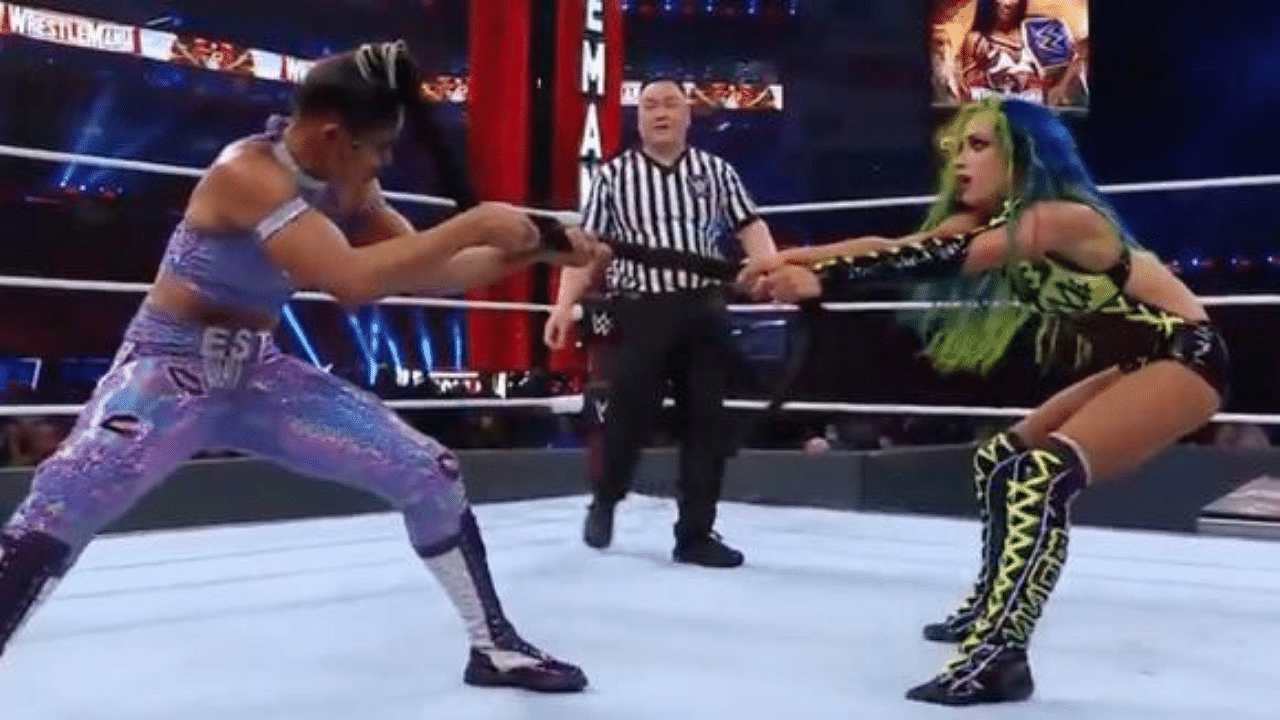 WWE Hall of Famer compares Sasha Banks and Bianca Belair’s Wrestlemania moment to Hulk Hogan vs Andre the Giant