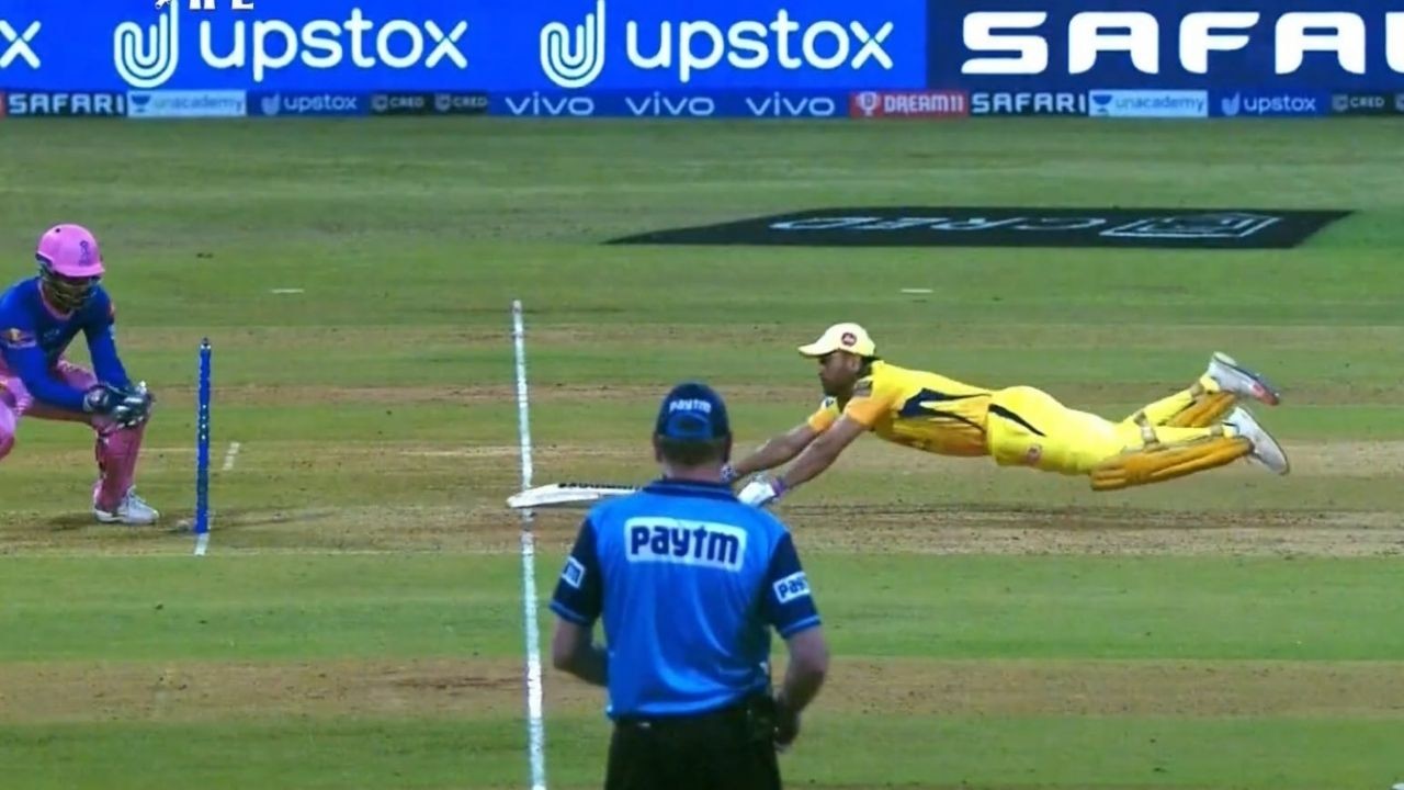 Dive in cricket Fans in awe as MS Dhoni dives to survive runout appeal vs Rajasthan Royals Dive in cricket Fans in awe as MS Dhoni dives to survive runout appeal vs Rajasthan Royals