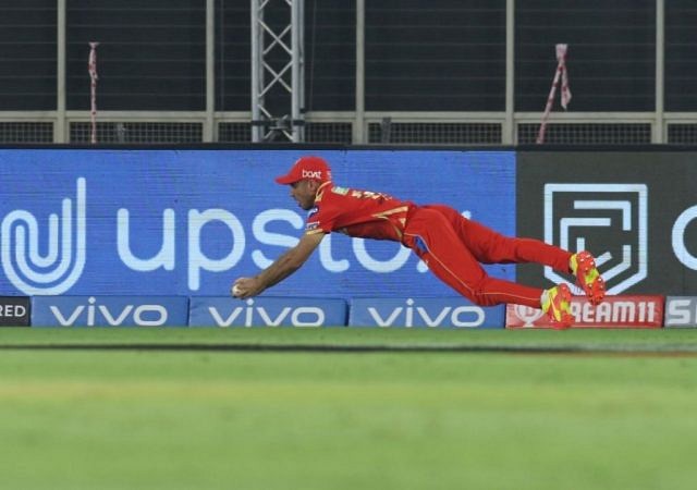 "Catch of every IPL tournament": Kevin Pietersen amazed by Ravi Bishnoi's breathtaking catch to dismiss Sunil Narine in IPL 2021