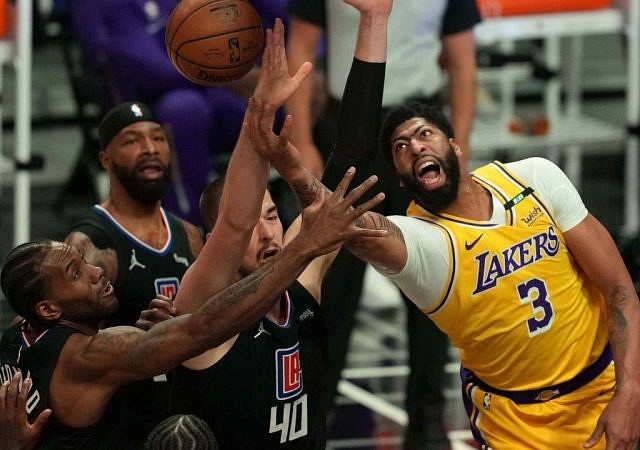 Anthony Davis plans to play against Damian Lillard and co despite suffering from back spasms in blowout loss to Clippers: “I should good to go against the Blazers”