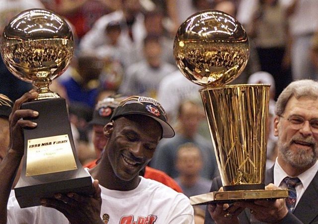 Michael Jordan reveals the real heartening reason why he cried while receiving the 1991 MVP award: "It was special for me because my teammates gave me the trophy"