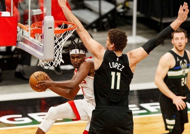 "Brook Lopez recoiled after Kenyon Martin Jr dunked on him": Bucks star explains his hilarious reaction to the Rockets rookie's poster dunk