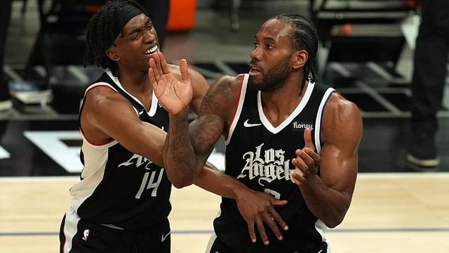 "Nice Pass!": Clippers' Kawhi Leonard trolls Terrance Mann after cleaning up an air-ball and getting a 3-point play against the Mavericks