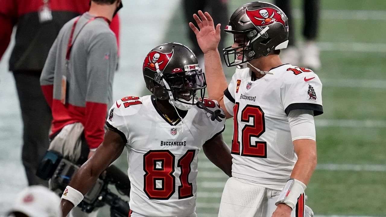 Antonio Brown Plays More Than Expected in Debut With Tampa Bay Buccaneers -  Tampa Bay Buccaneers, BucsGameday