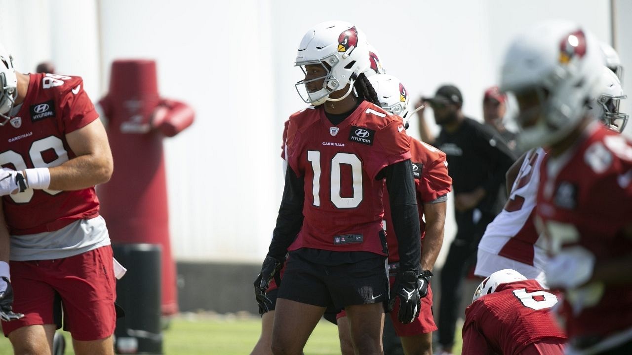 I am vaccinated, and I'm a person that guys can come to: 49ers LB Fred  Warner opens about the vaccine conversation after new NFL vaccine rules. -  The SportsRush