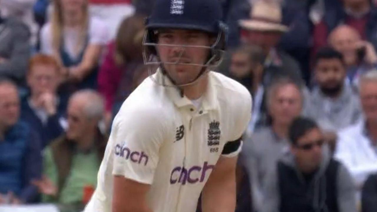 England cricket black armbands: Why are England cricket players wearing black armbands today in Leeds Test?