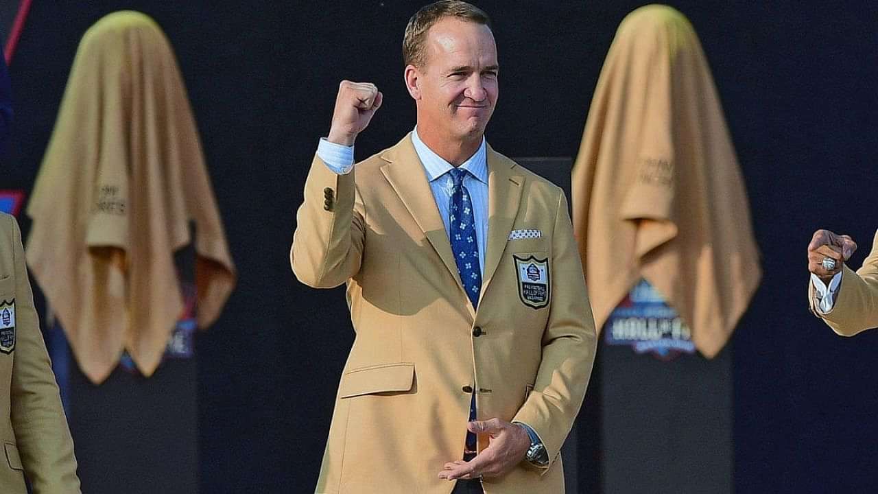 Peyton Manning sells his Papa John's franchises before NFL split