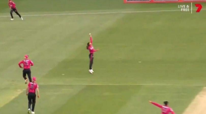Radha Yadav took a stunning catch to dismiss Mignon du Preez in the WBBL 07 game between Sydney Sixers vs Hobart Hurricanes.