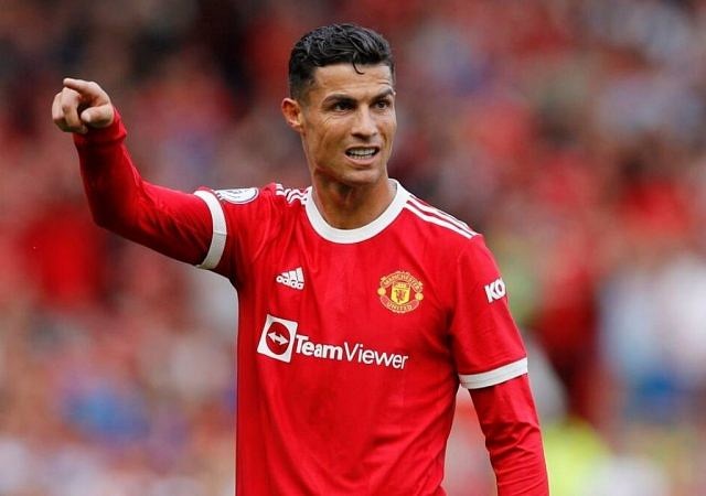Former WWE Champion throws shade at Cristiano Ronaldo for being too soft.