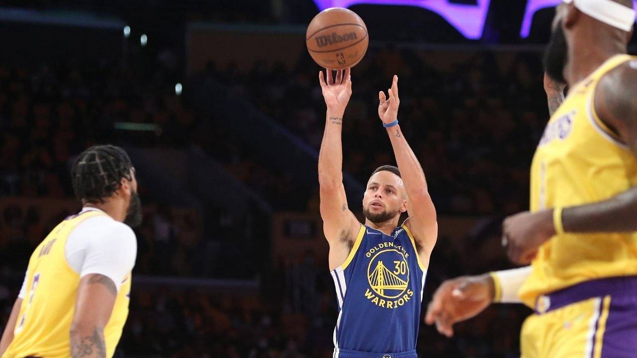 "Did Stephen Curry get scared of LeBron James and do that?!": Warriors superstar registers an embarrassing highlight in season opener against the Lakers