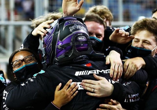 "Don't finish the race could cost my whole team the bonus payments"- Lewis Hamilton reveals how 2000 people's income rely on him
