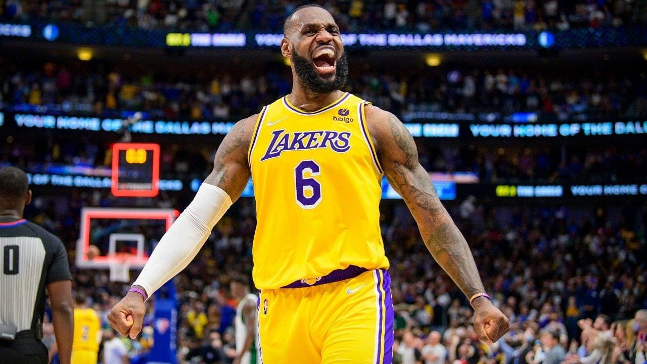 “If LeBron James manages to win the scoring title over Stephen Curry, Bronse*uals will mention it every day”: NBA Twitter erupts as the Lakers star surpasses the GSW MVP in PPG