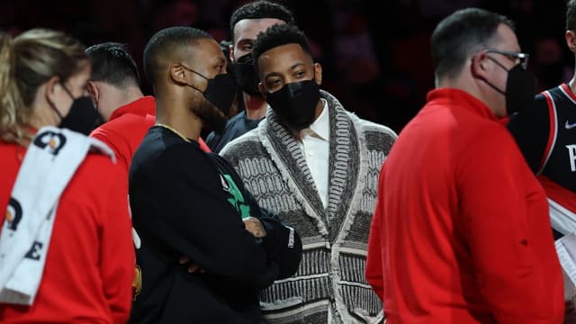 "I'm not surprised": Damian Lillard calls out Woj for false reporting with a hilarious meme on Twitter