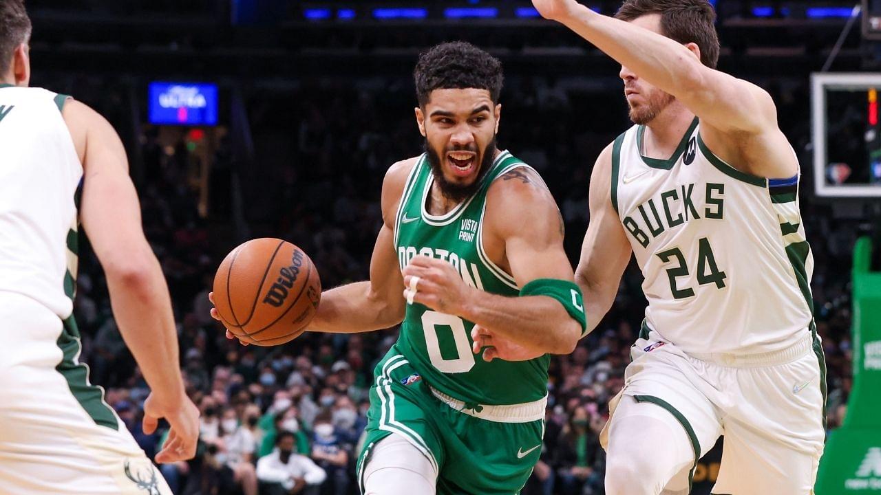 “Shaq really should queue Jayson Tatum up on Shaqtin tonight!”: NBA Twitter trolls the Celtics star as he embarrassingly fails a behind-the-back pass