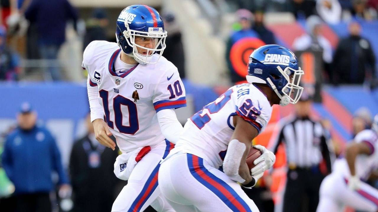 "Eli Manning walked by and he farted by my face": When former Giants RB Wayne Gallman got dealt an interesting pre-game wakeup call from his QB