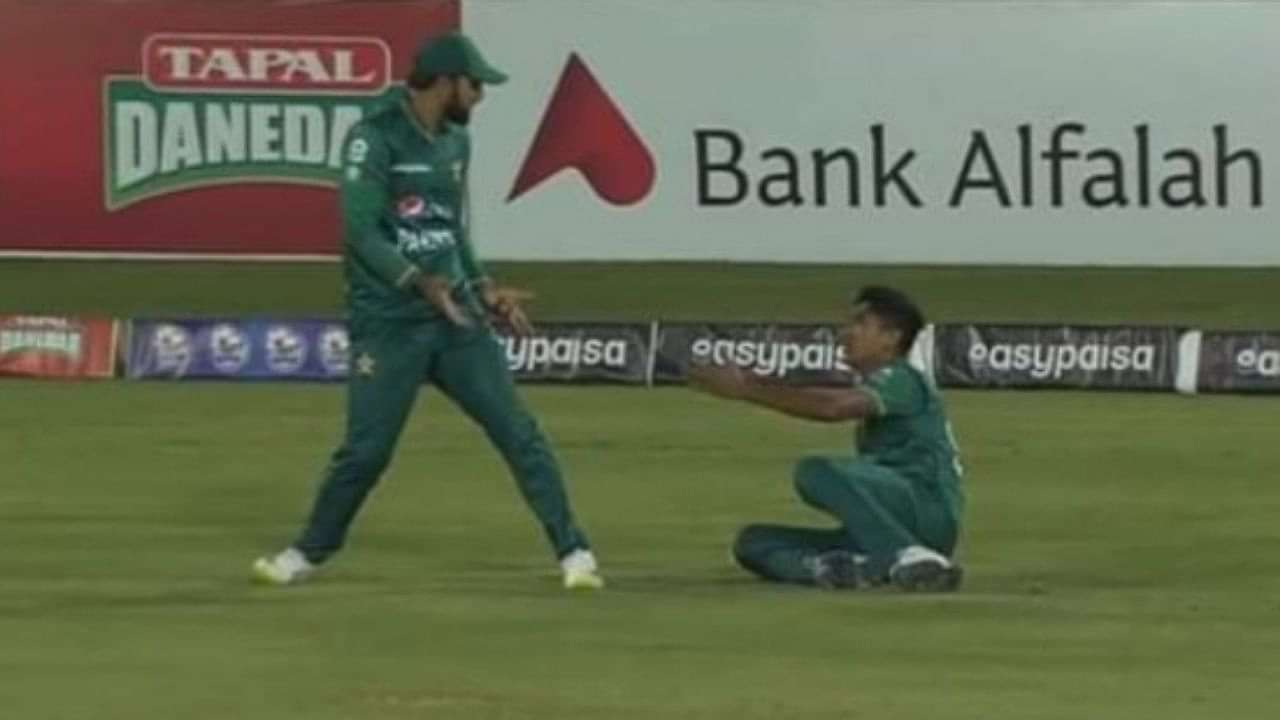 Mohammad Hasnain Iftikhar Ahmed drop catch: Pakistani duo emulate Shoaib Malik-Saeed Ajmal hilarious drop catch in Karachi T20I
