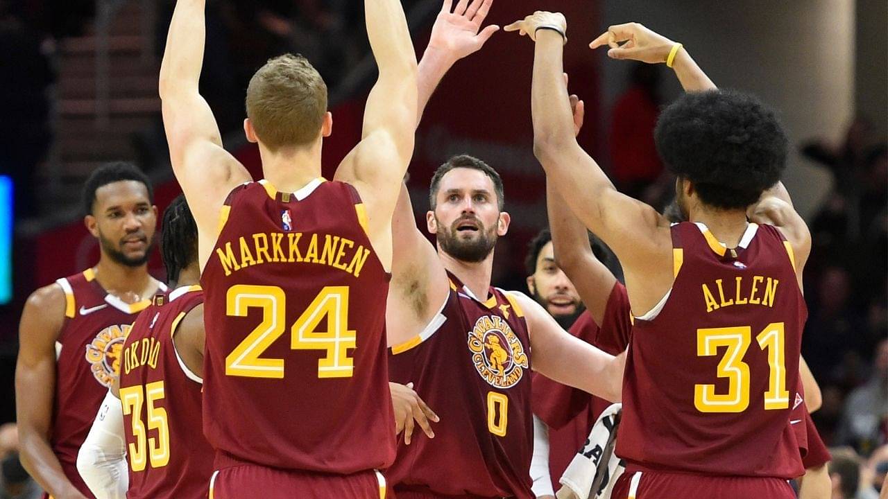 “How in the world is Kevin Love the 3rd shortest player on Cleveland’s roster?!”: NBA Twitter stunned as the short-handed Cavaliers have a 6-foot-8 player as their 3rd shortest player